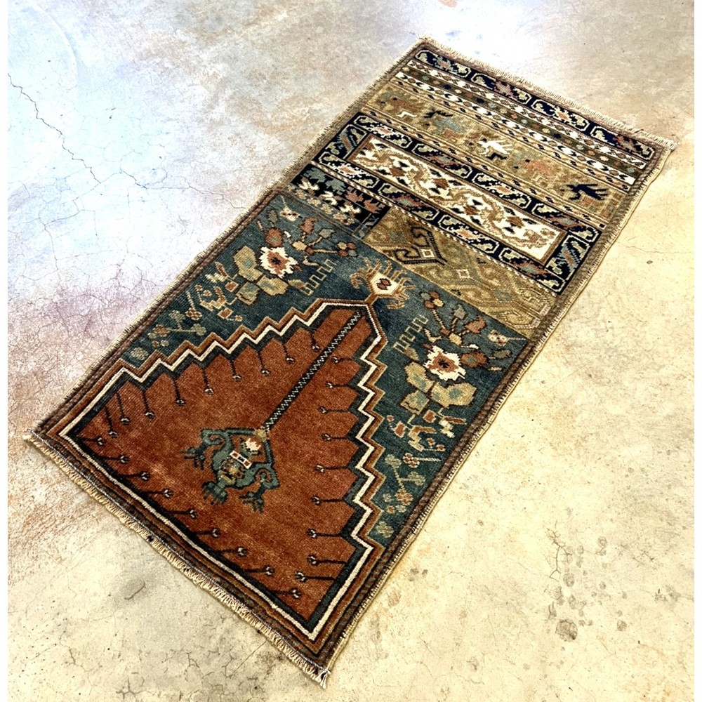 Vintage Turkish Anatolian 100% Wool Handwoven 1'10 x 3'7 feet Carpet Prayer Rug